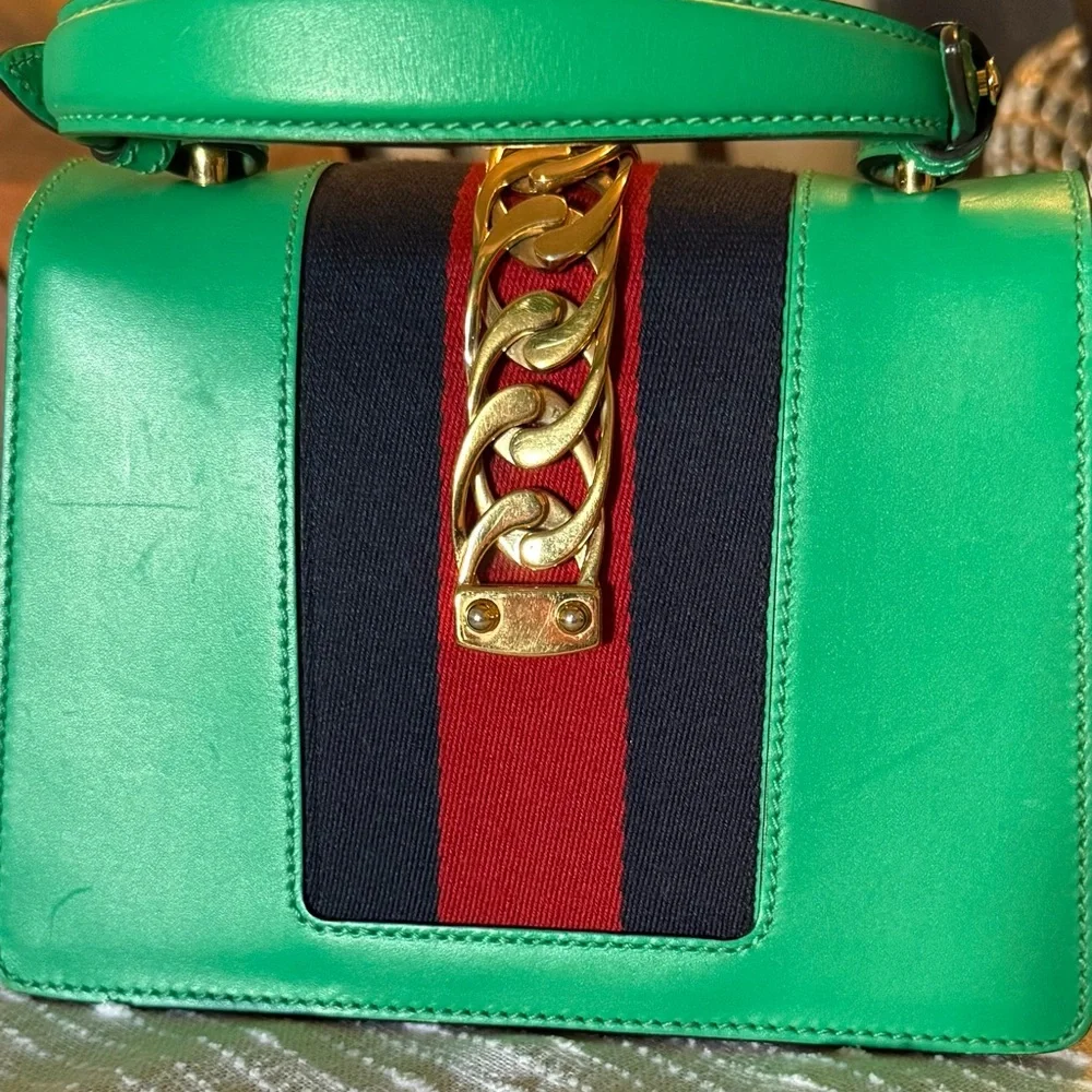 Gucci Sylvie Mini Bag with Gold Chain Accent - Picture 4 of 9